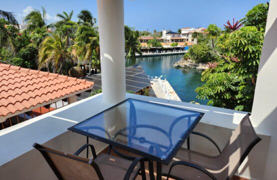 “Penthouse for sale Puerto Aventuras balcony view.”